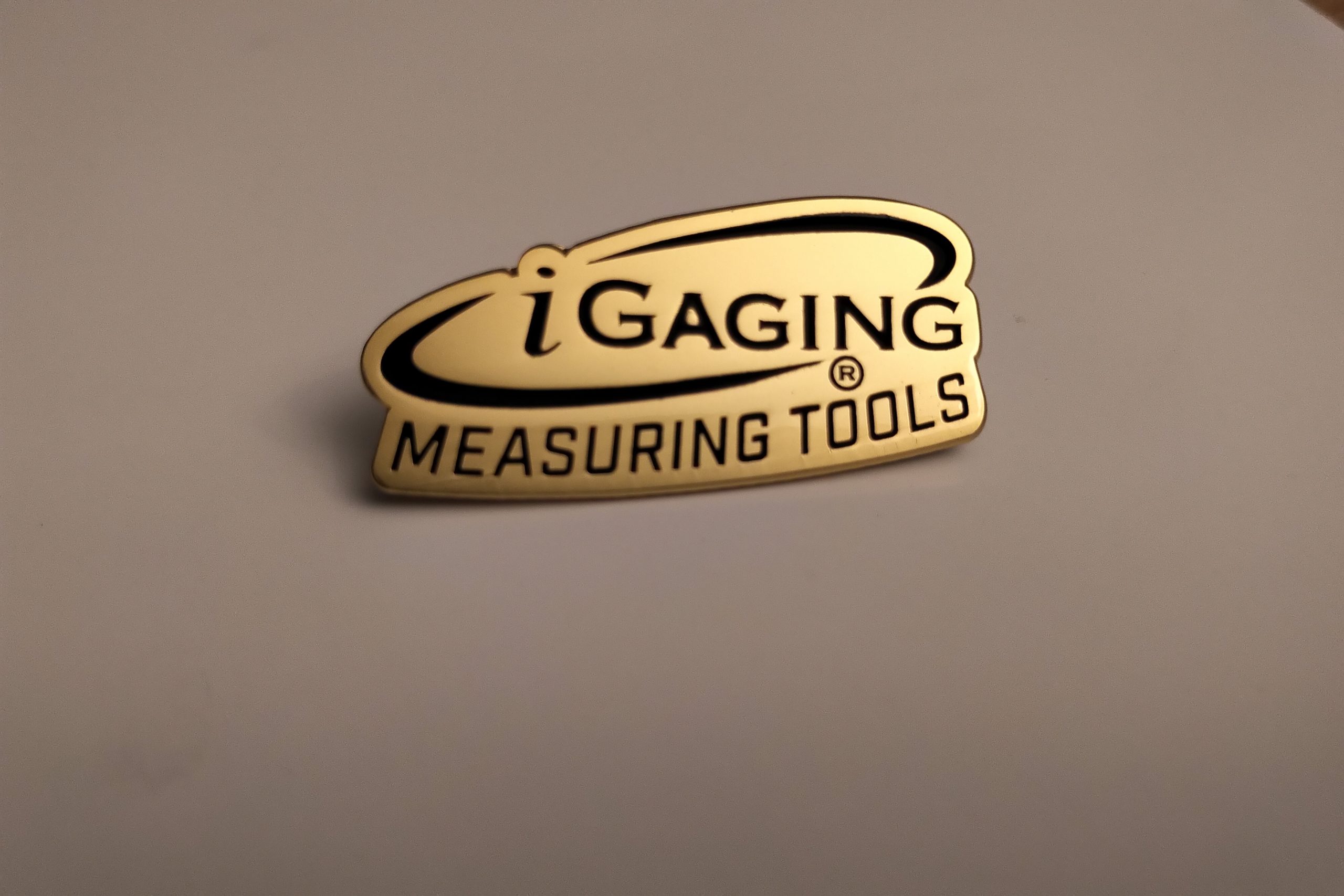 iGaging Shirt Pin